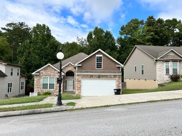 2341 Lake Mist Dr, Chattanooga, TN 37421