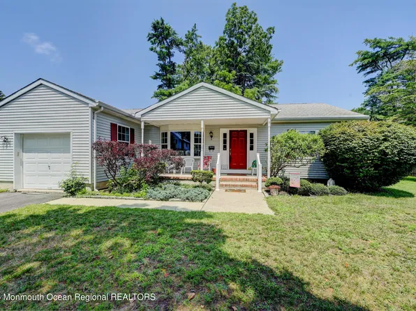 6 Custer Street, Farmingdale, NJ 07727