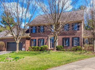 13190 Sunset Cir, Clive, IA 50325