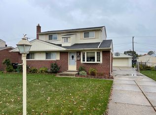 12836 Pomona Dr, Sterling Heights, MI