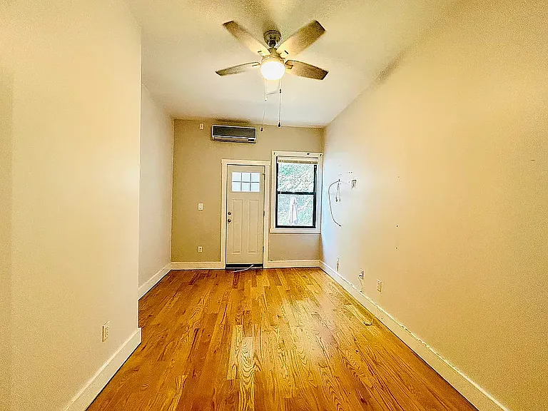 2415 Dean St #1 — Photo 11