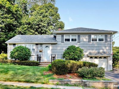 36 Hemlock St, Waldwick, NJ, 07463