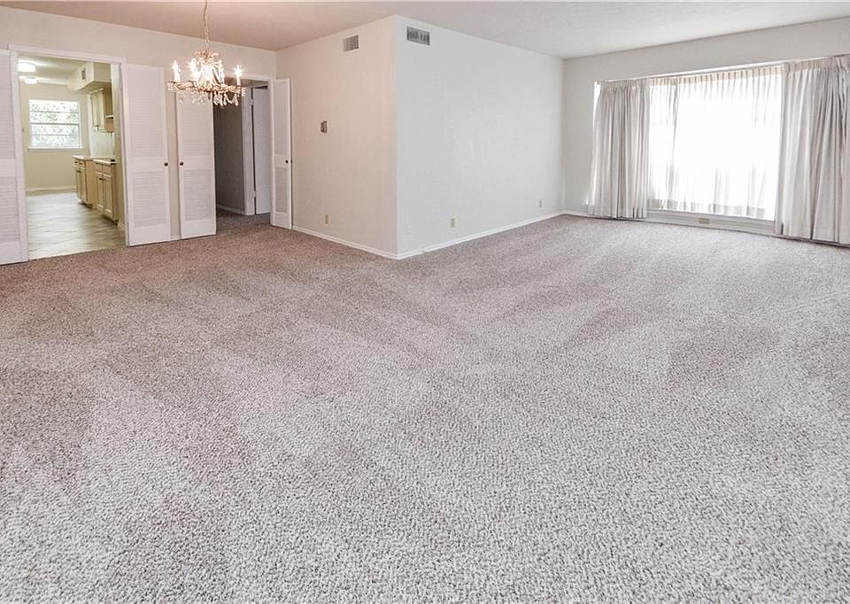 1st image of 3002 Mahanna Springs Dr APT C