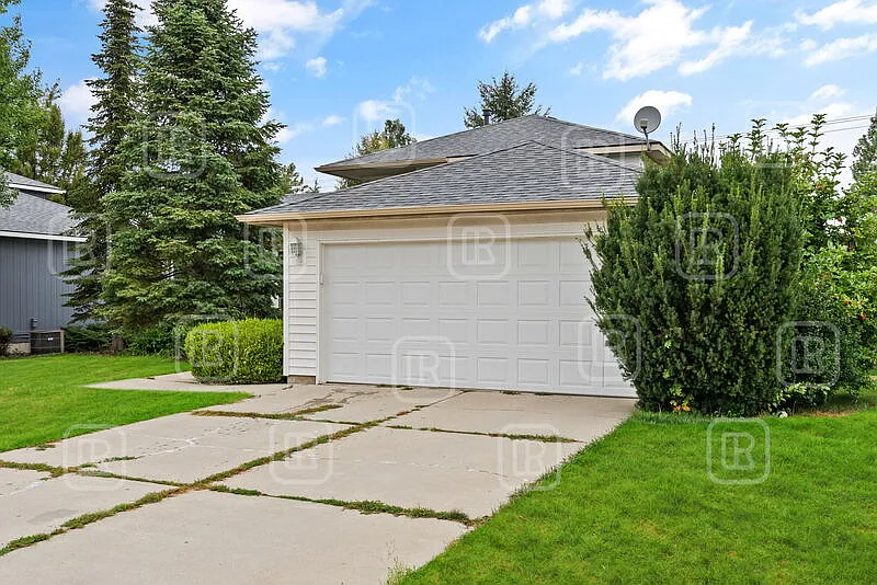 Building Photo - 23713 E Maxwell Dr