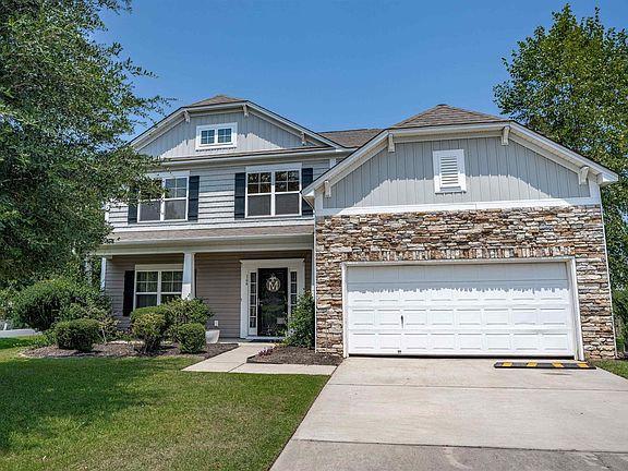 3rd image of 166 Castlefield Dr