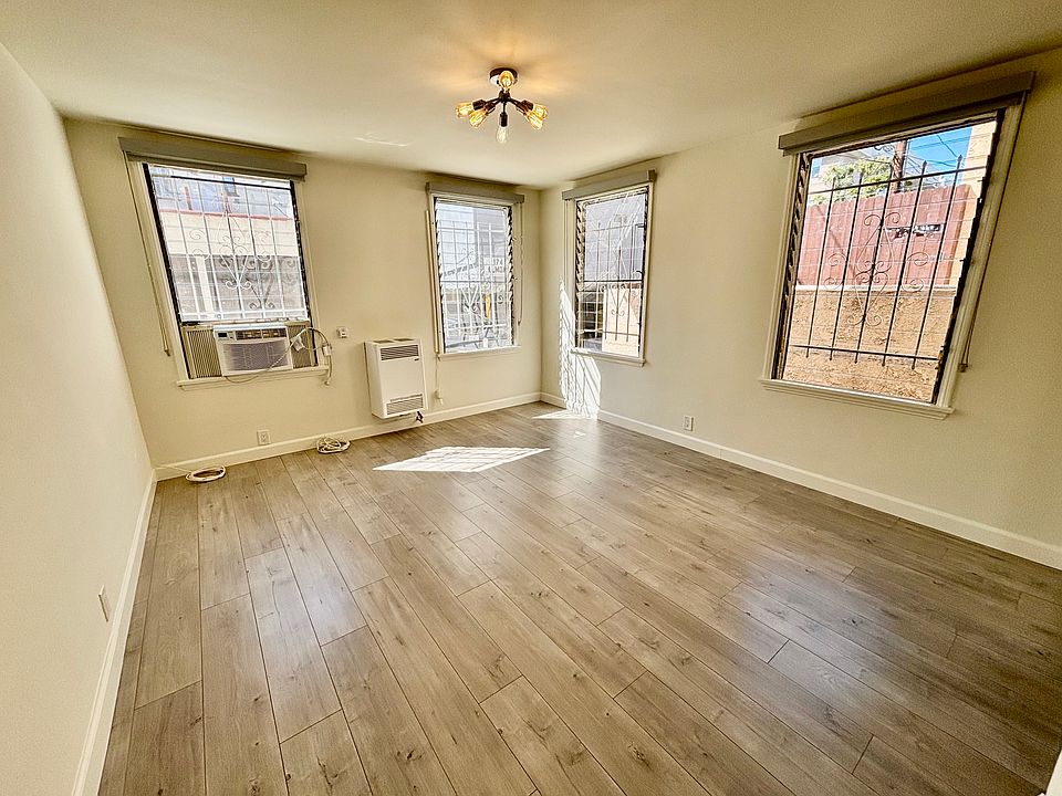 1st image of 169 N La Peer Dr #6