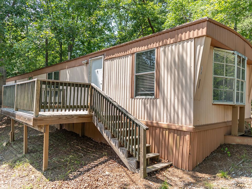 1st image of 1395 McGee St #8