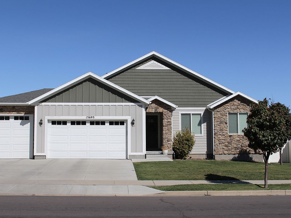 1st image of 13693 S Blayde Dr