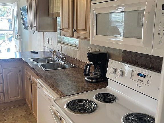 3rd image of 12044 E State Road 78 #12