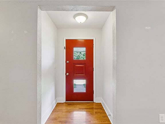 3rd image of 1235 2nd St