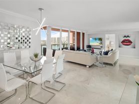 3370 Hidden Bay Dr