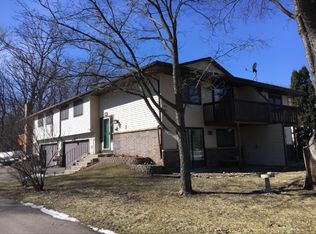 1660 Hickory Ln, Eagan, MN 55122
