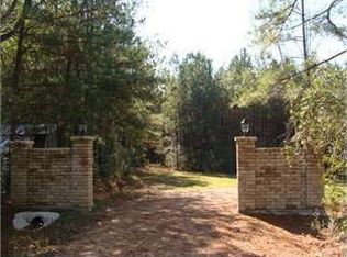 1014 Carr Rd, McComb, MS 39648