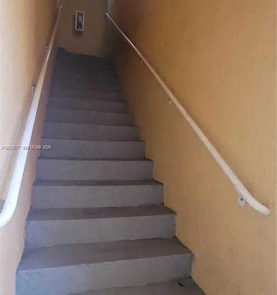 33 E 20th St #203 — Photo 15