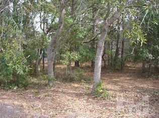 312 N 8th St, Carolina Beach, NC 28428