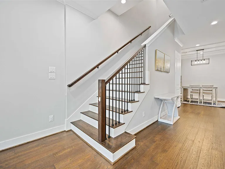 1324 W Pierce St — Photo 6