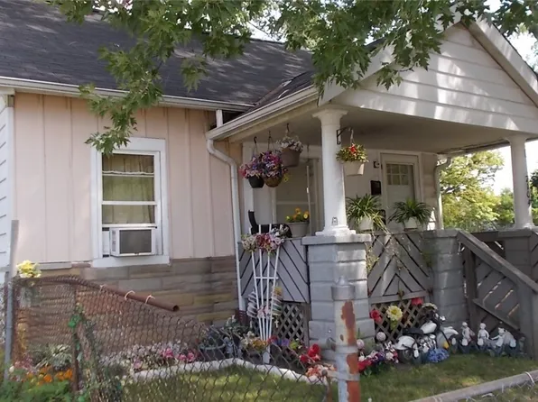 7104 Dearborn Ave, Cleveland, OH 44102