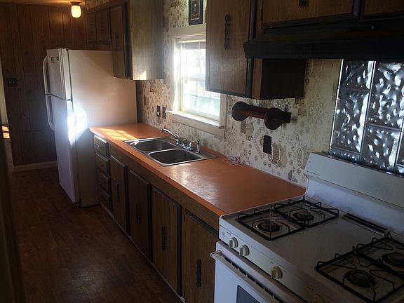 2nd image of 1042 Harmony Dr