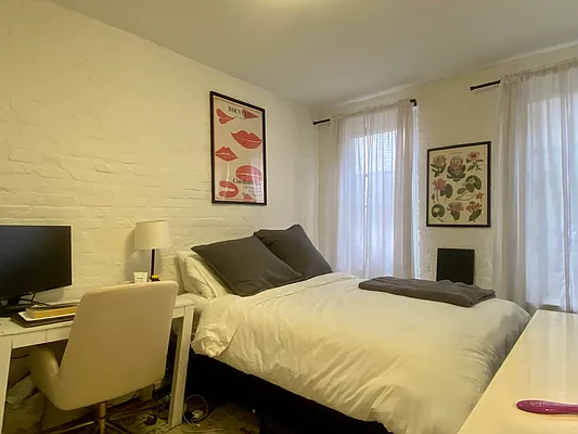 Rented by Corcoran | media 14