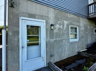 1295 Bunny Ln APT 5, Brodheadsville, PA 18322
