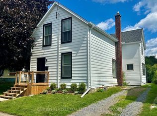 39 Amy St, Brockville, ON K6V1V9