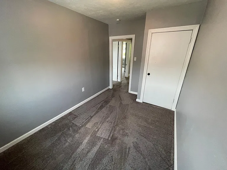 1329 Illinois Ave — Photo 13