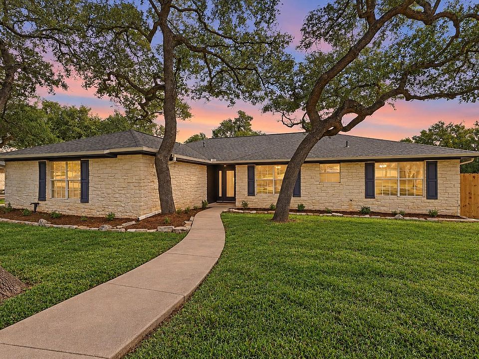 1st image of 600 Meadow Oaks Dr
