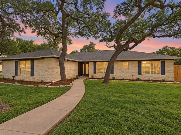 600 Meadow Oaks Dr, Dripping Springs, TX 78620