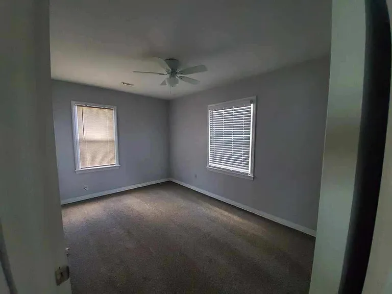 7001 NW 57th St — Photo 14