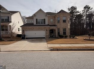 465 Saint Annes Pl, Covington, GA