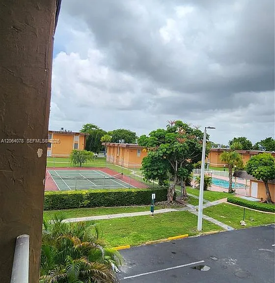 9405 SW 76th St #Y32 — Photo 35