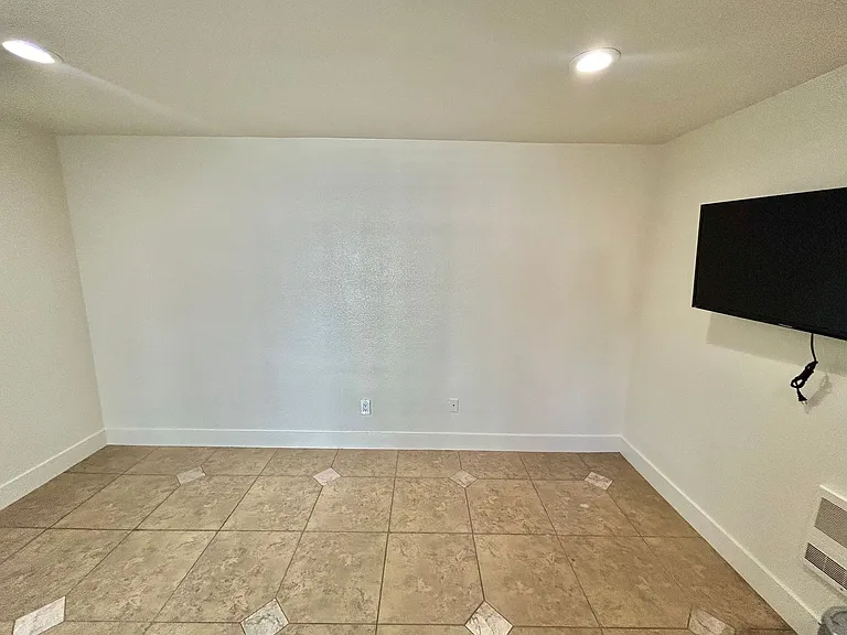 228 - Squaw Valley Road LLC — Photo 11