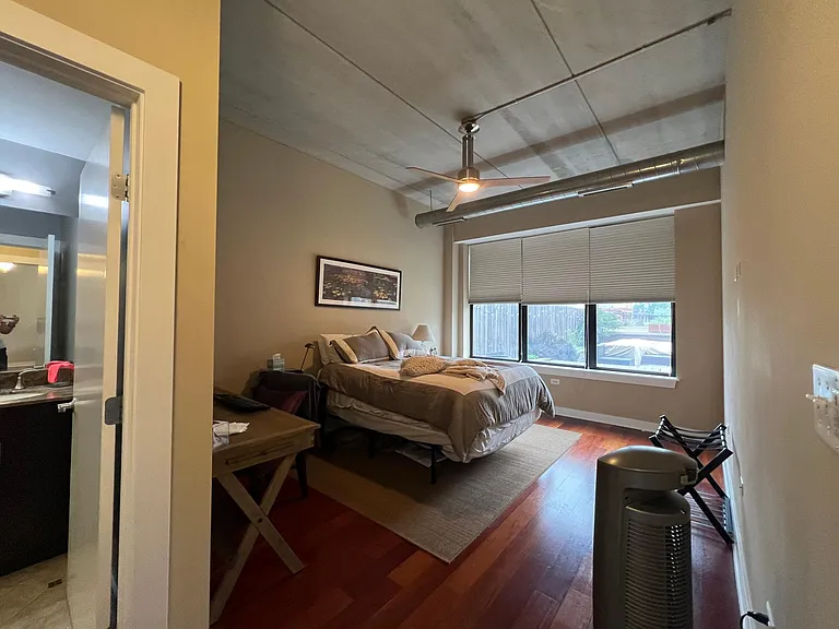 3245 N Ashland Ave #2E — Photo 8