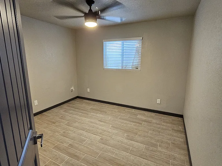 1749 E Pepper Cir #1 — Photo 40
