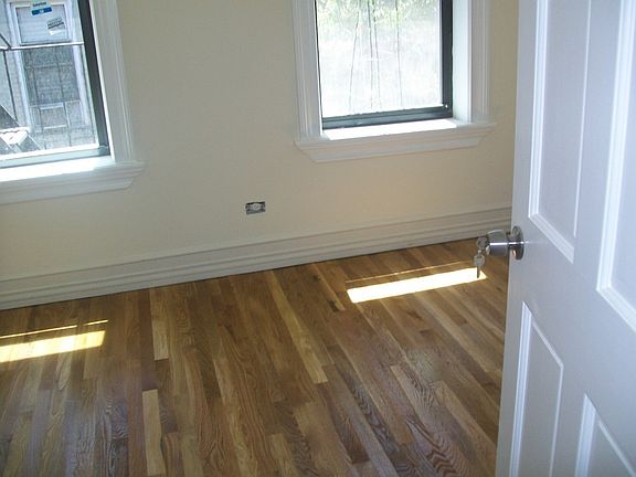 4th image of 32 Saint Marks Pl APT 15