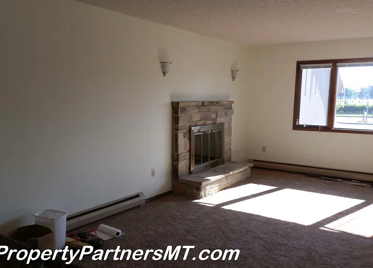 312 N 16th Ave — Photo 3