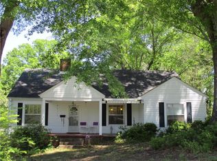 314 N Catherine St, Pickens, SC 29671