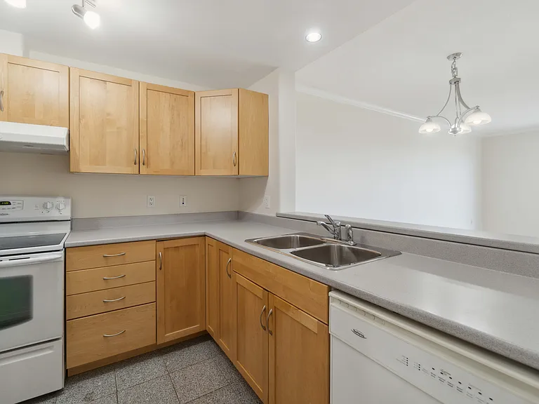 10 Horizon Ct #1101 — Photo 9