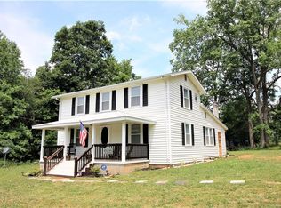 6897 Double Bridges Rd, Victoria, VA 23974