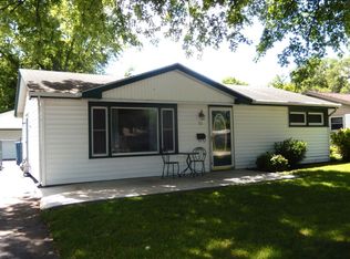 71 Hanson Dr, Bourbonnais, IL 60914
