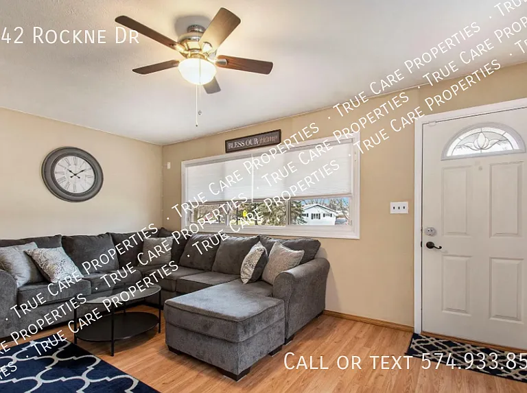 2842 Rockne Dr — Photo 3
