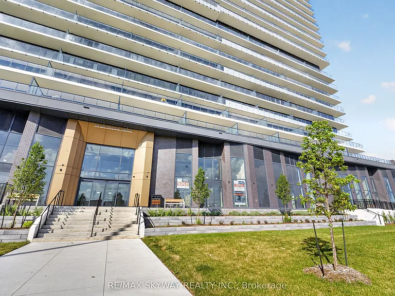 15 Skyridge Dr #521 — Photo 7
