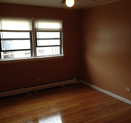 4th image of 8209 S Maryland Ave APT 3