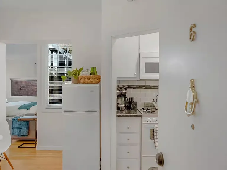 2621 Divisadero St #6 — Photo 8