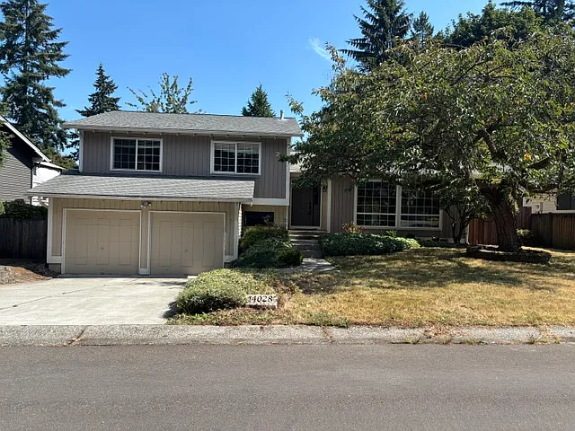 4 bed, 2.5 bath, 2380 sqft, $4,000 — Photo 1