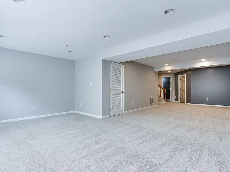 10410 Damascus Park Ln — Photo 45