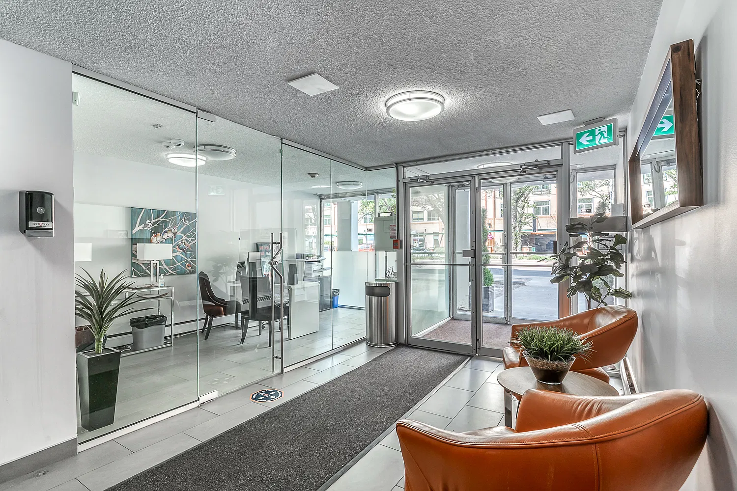Garneau Place — Photo 4