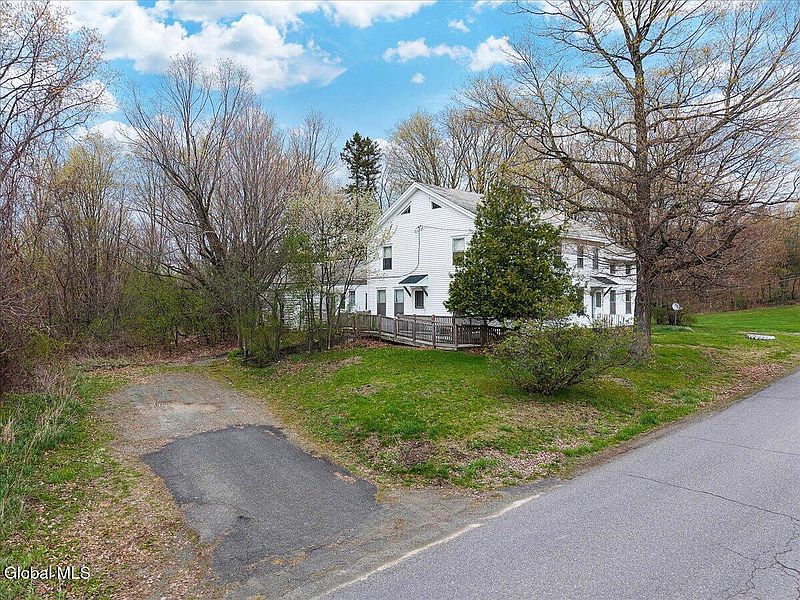 4th image of 79 White Church Road
