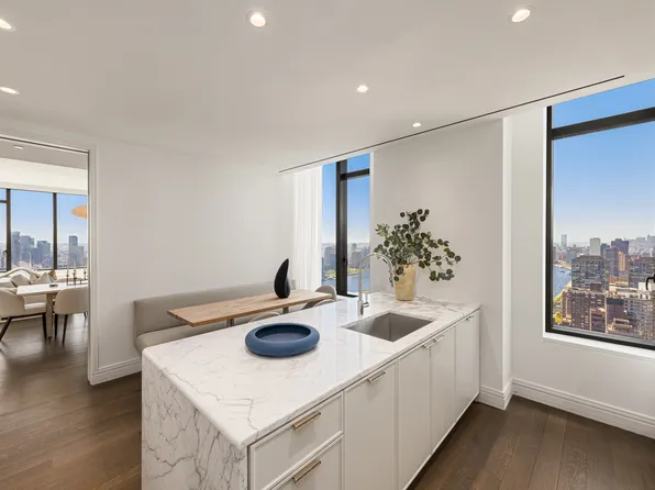 430 East 58th Street 65A image 3 of 21