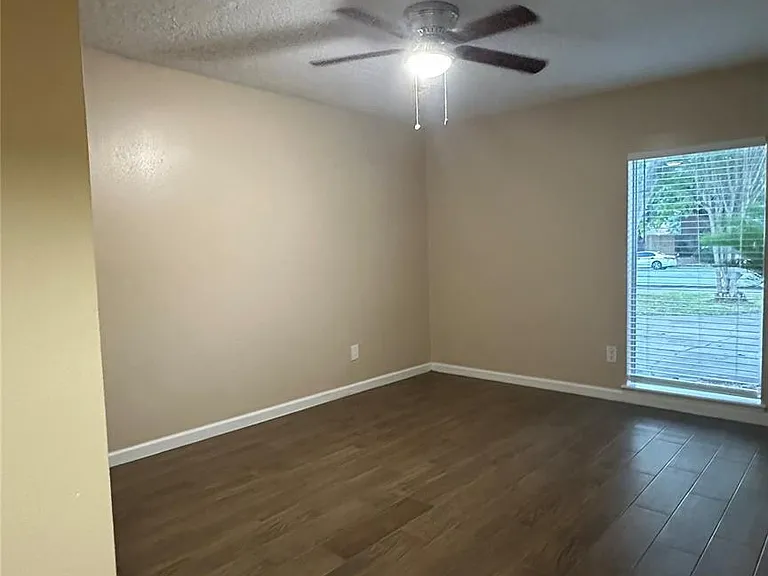 11503 Briar Forest Dr — Photo 23